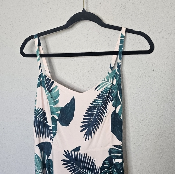 Old Navy Tropical Fit Flare Dress‎ Womens XL Skater Pink Green Leaf Mini V Neck - Picture 2 of 11